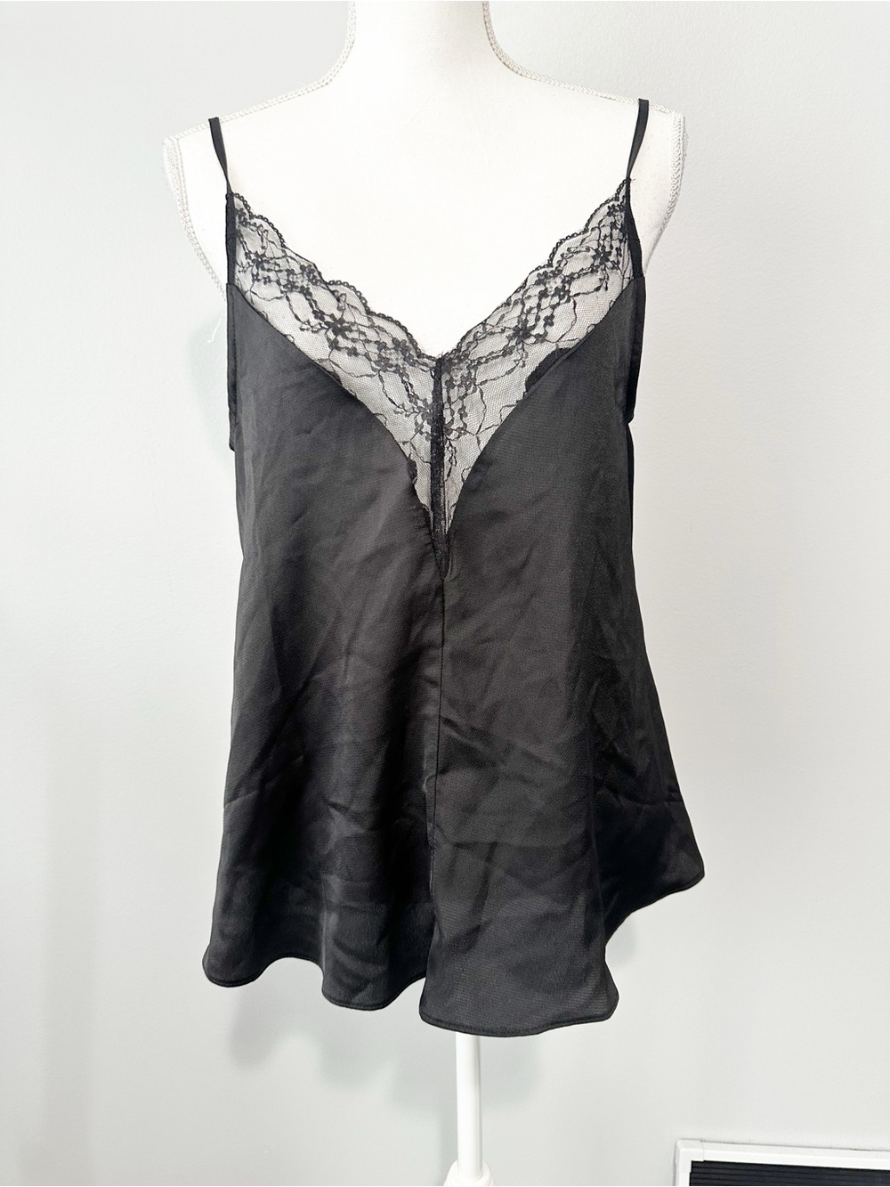 Fashion Nova black Delicate Lace-Trim Black Satin Camisole size XL NWT new